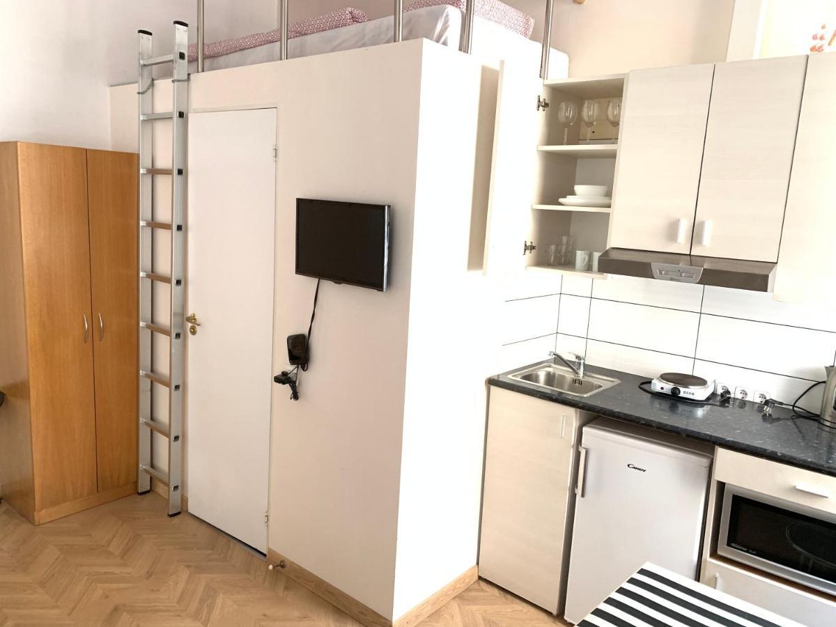 Centro Apartment Near Gedimas Avenue Vilnius Kültér fotó