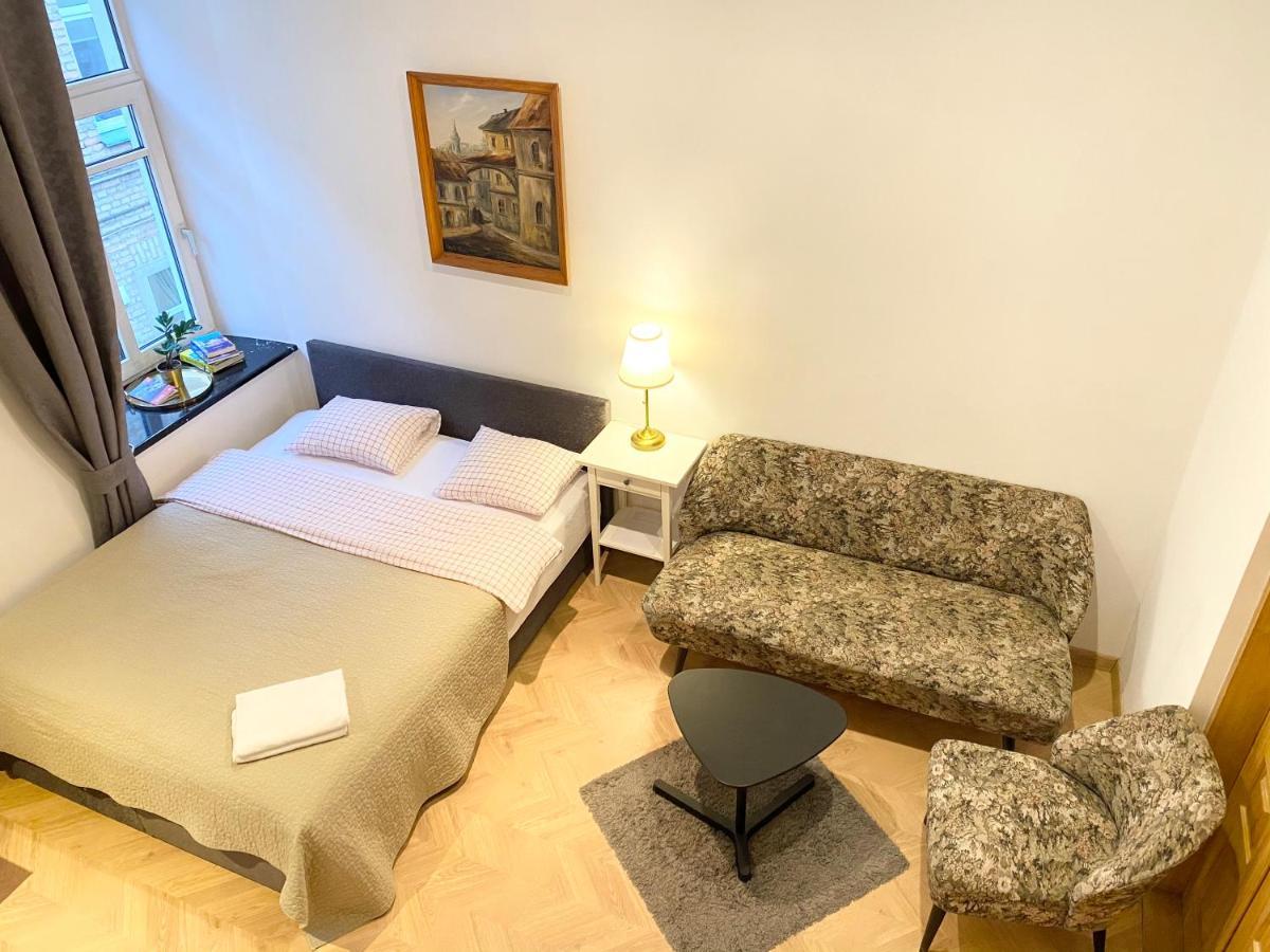 Centro Apartment Near Gedimas Avenue Vilnius Kültér fotó